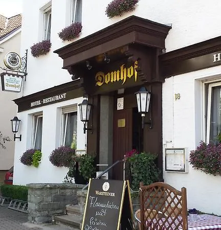 Domhof 3*