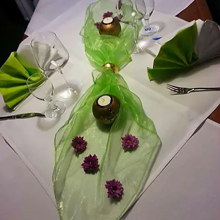 Szálloda Domhof 3*