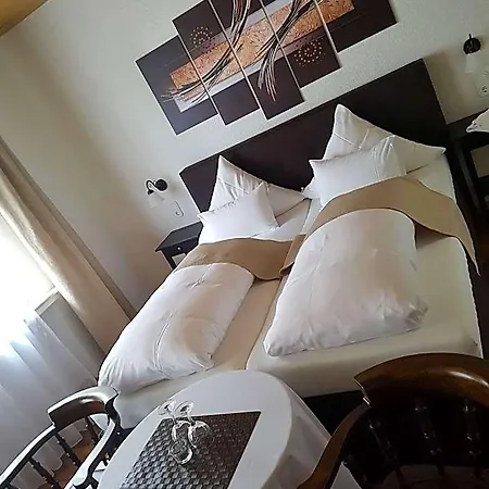 Szálloda Domhof 3*